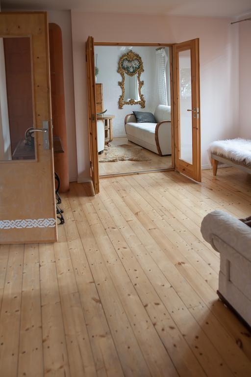 Allika Holiday House بارنو الغرفة الصورة